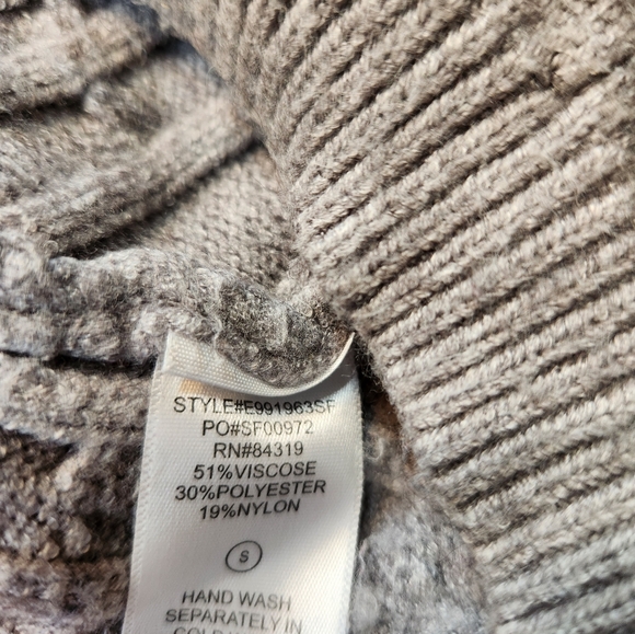 Evolution grey cable knit sweater - Picture 7 of 7